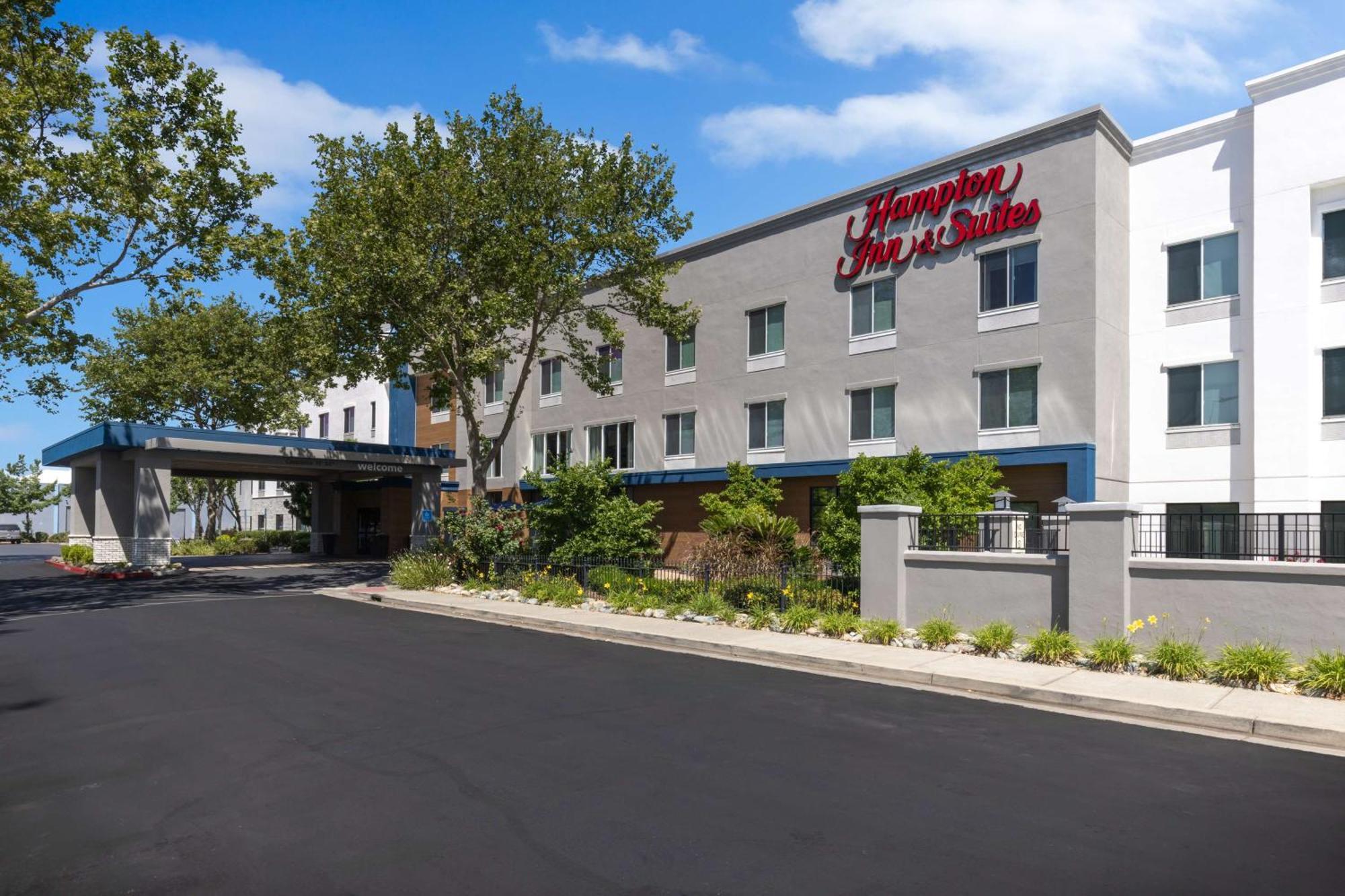 Hampton Inn & Suites Yuba City Exterior photo